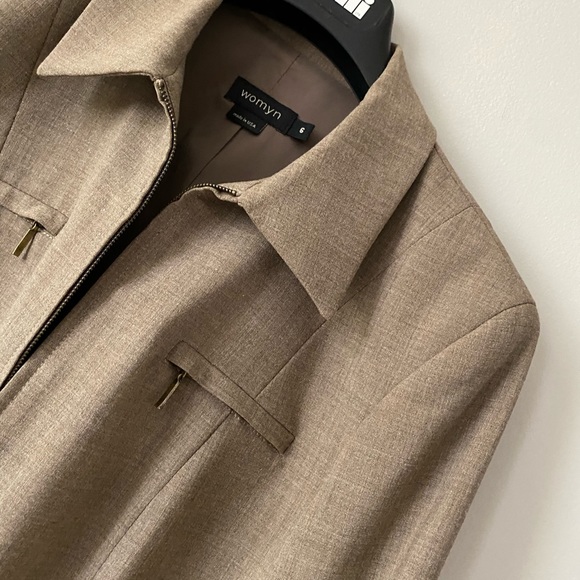 Womyn Zip up Blazer - Picture 2 of 4